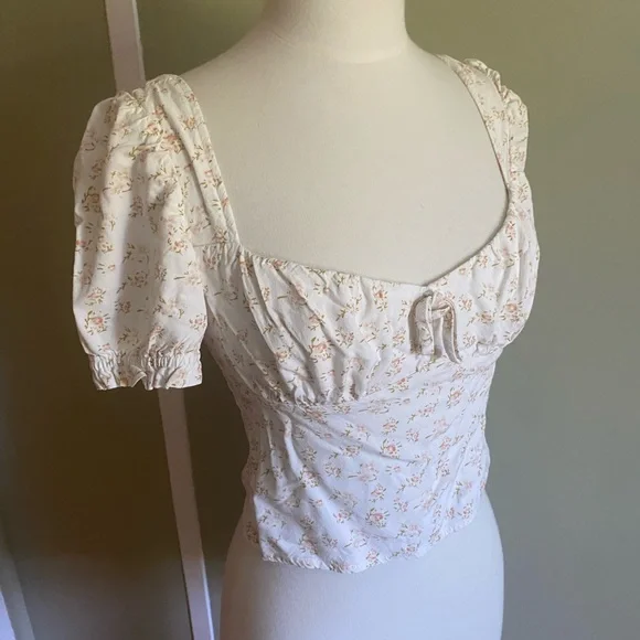 Urban Outfitters Prairie Style Floral Top - Picture 2 of 5